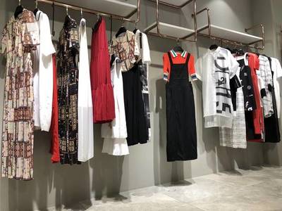 如何找可靠的品牌折扣女裝批發(fā)公司?